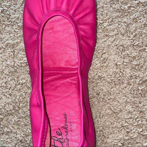 Beautifully soft fuchsia Storehouse flats size 11 - Picture 3 of 12